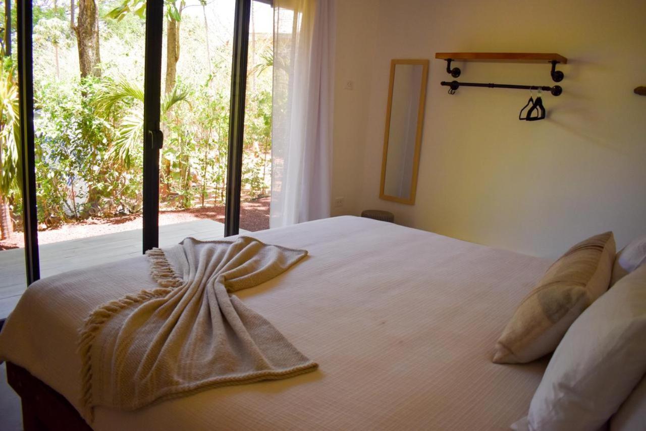 Blue Window Boutique Villas Hotel Playa Junquillal Bagian luar foto